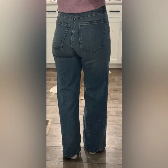 Only worn once! Universal Thread Jeans - Picture 2 of 4